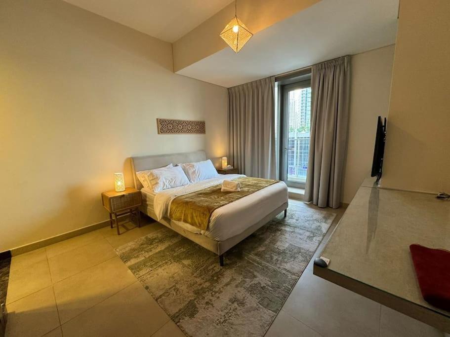 Apartment 1br Sparkle Tower Marina